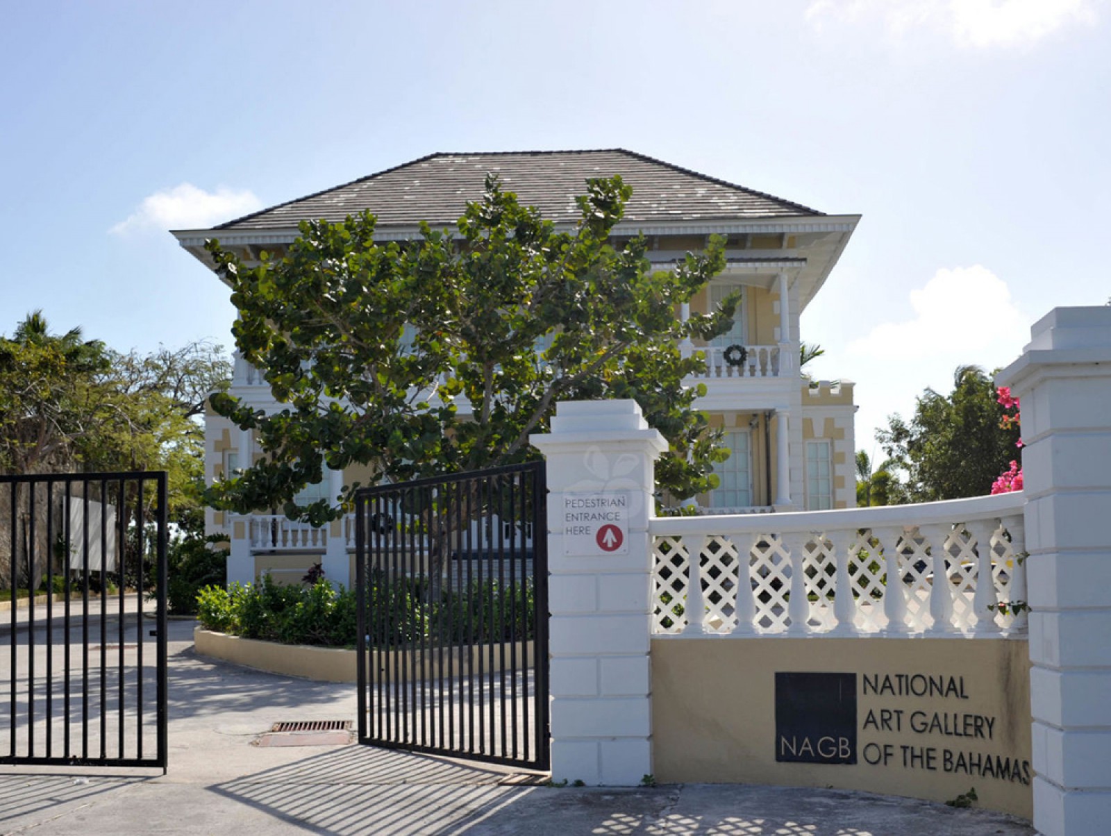 national-gallery-of-the-bahamas